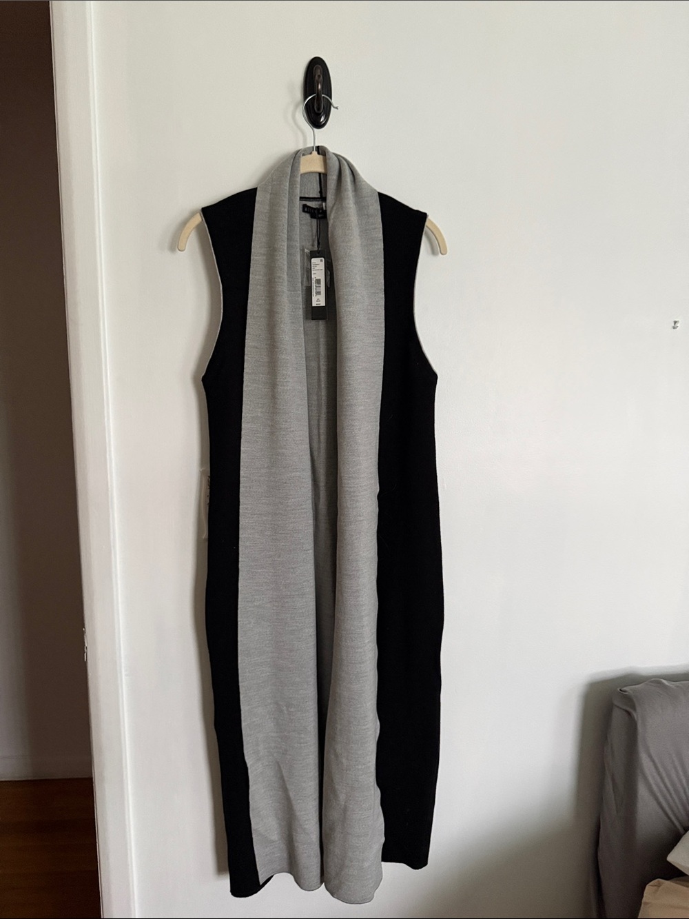 NWT Alice and Olivia gray black long 100% wool duster sweater vest size XS/S